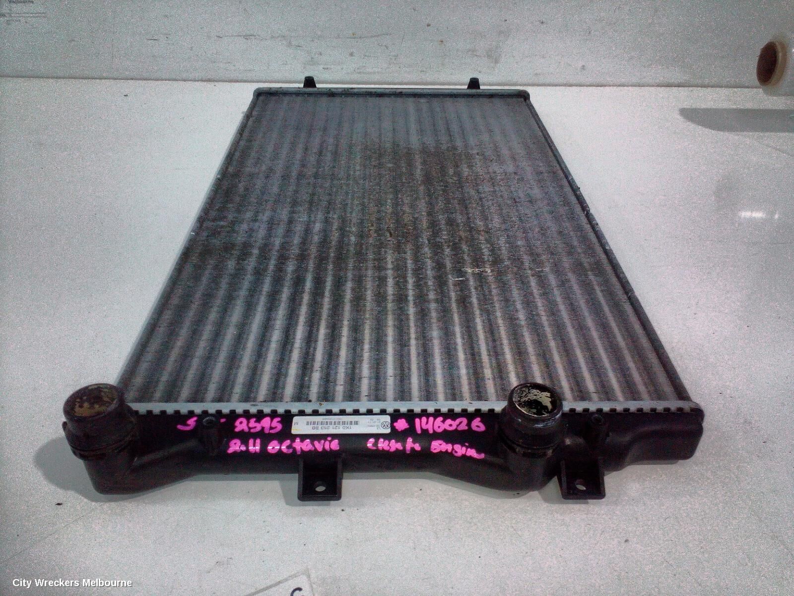 SKODA OCTAVIA 2011 Radiator