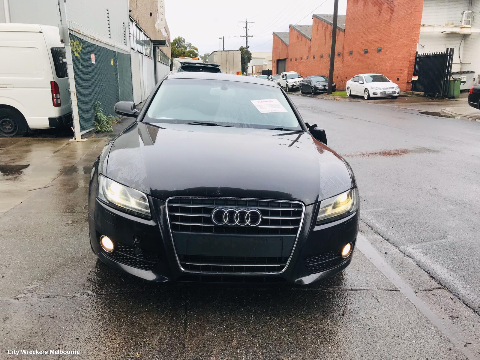 AUDI A5 2010 Left Indicator/Fog/Side