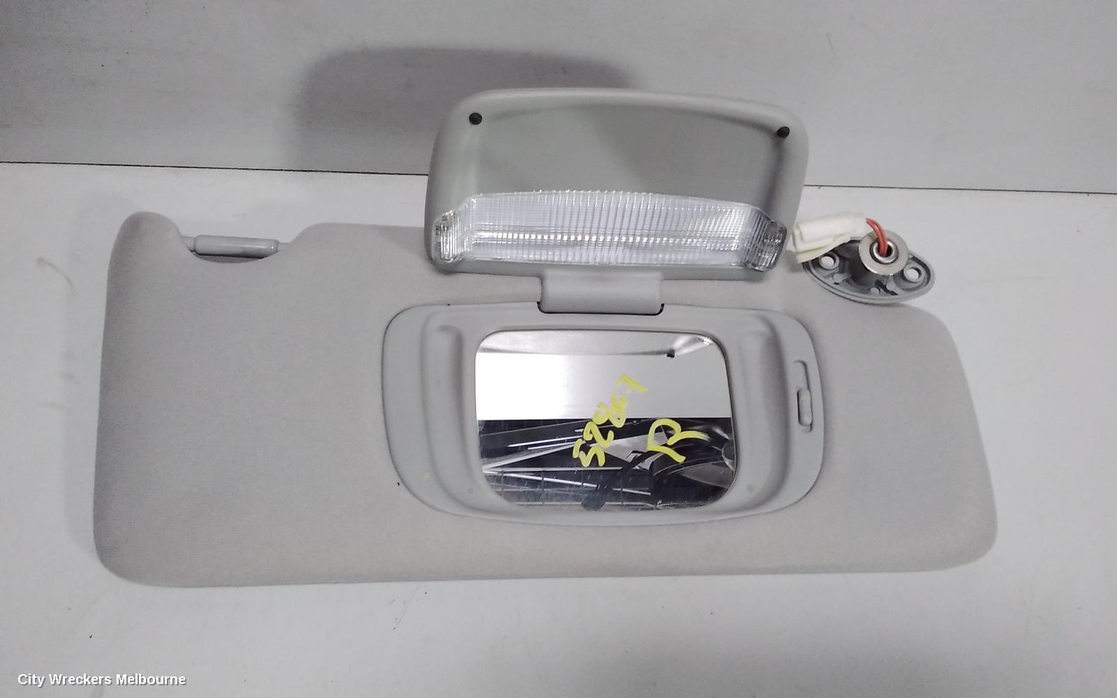 LEXUS RX SERIES 2005 Sunvisor