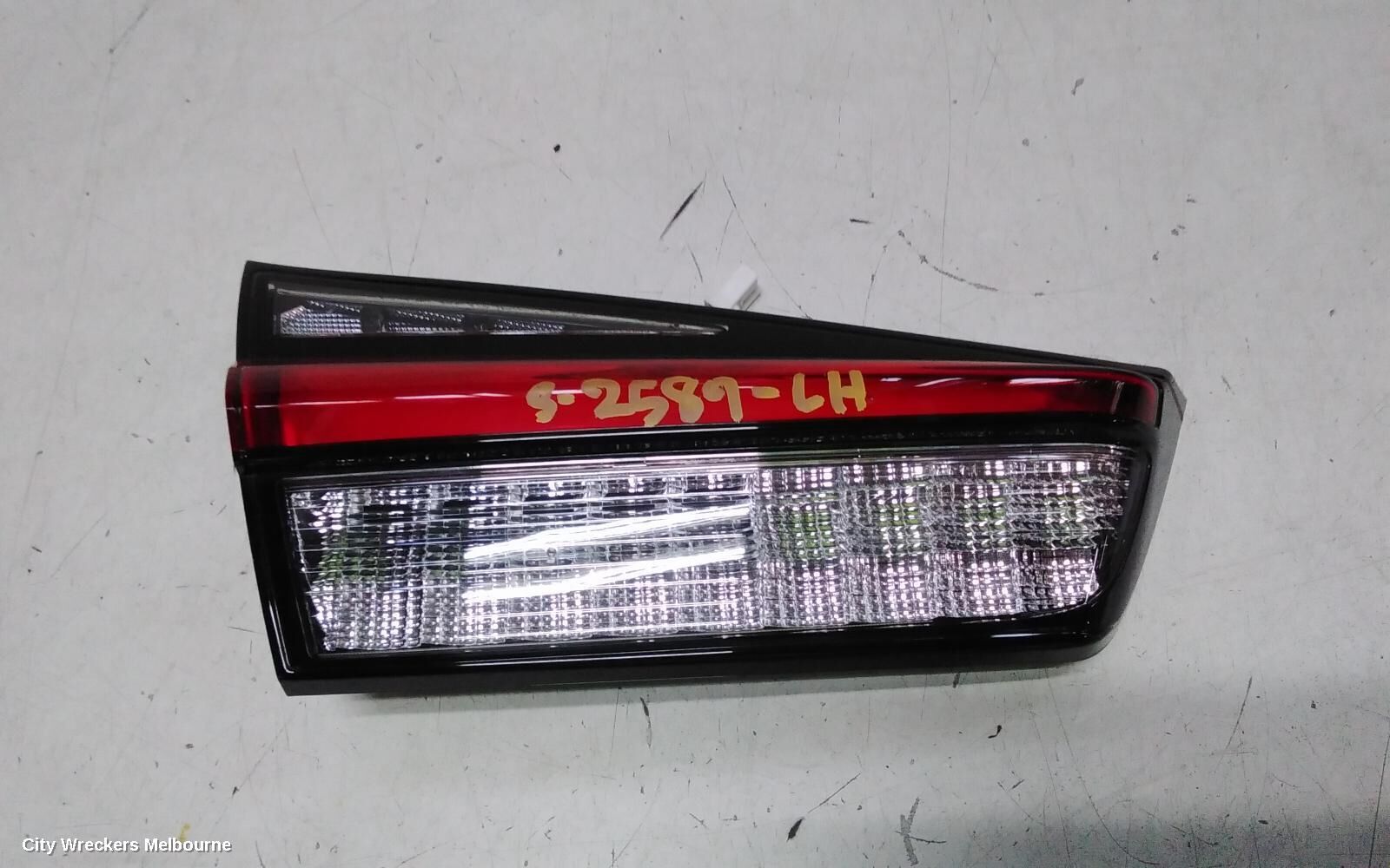 MITSUBISHI ASX 2020 Rear Garnish
