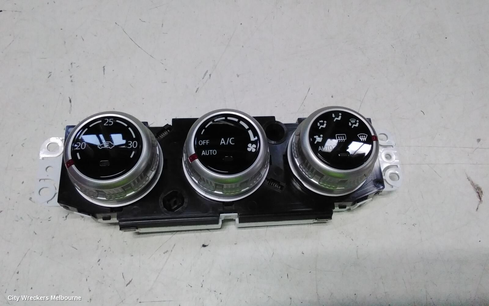 MITSUBISHI ASX 2020 Heater/Ac Controls