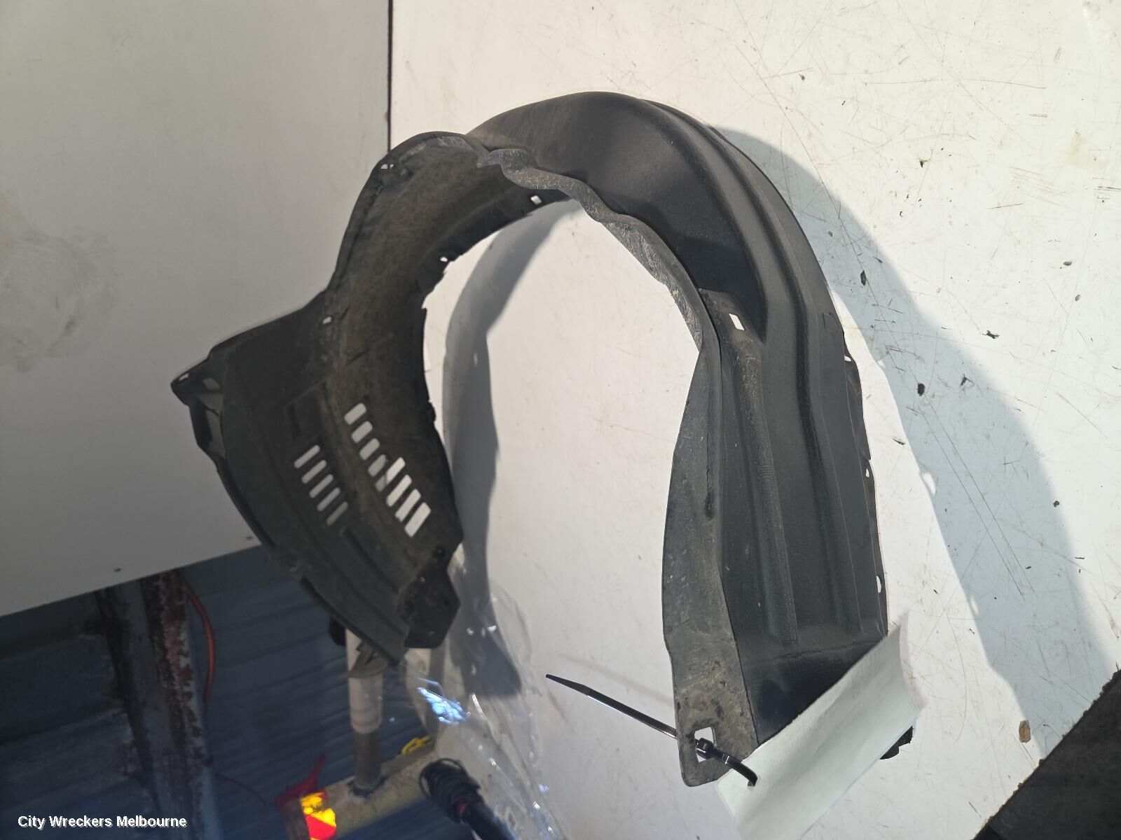 TOYOTA PRADO 2021 Right Guard Liner