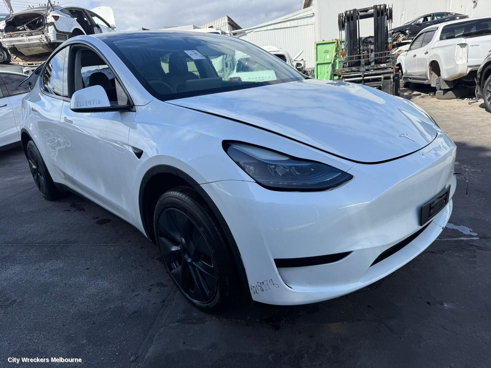 TESLA MODEL Y 2024 Right Front Door Window