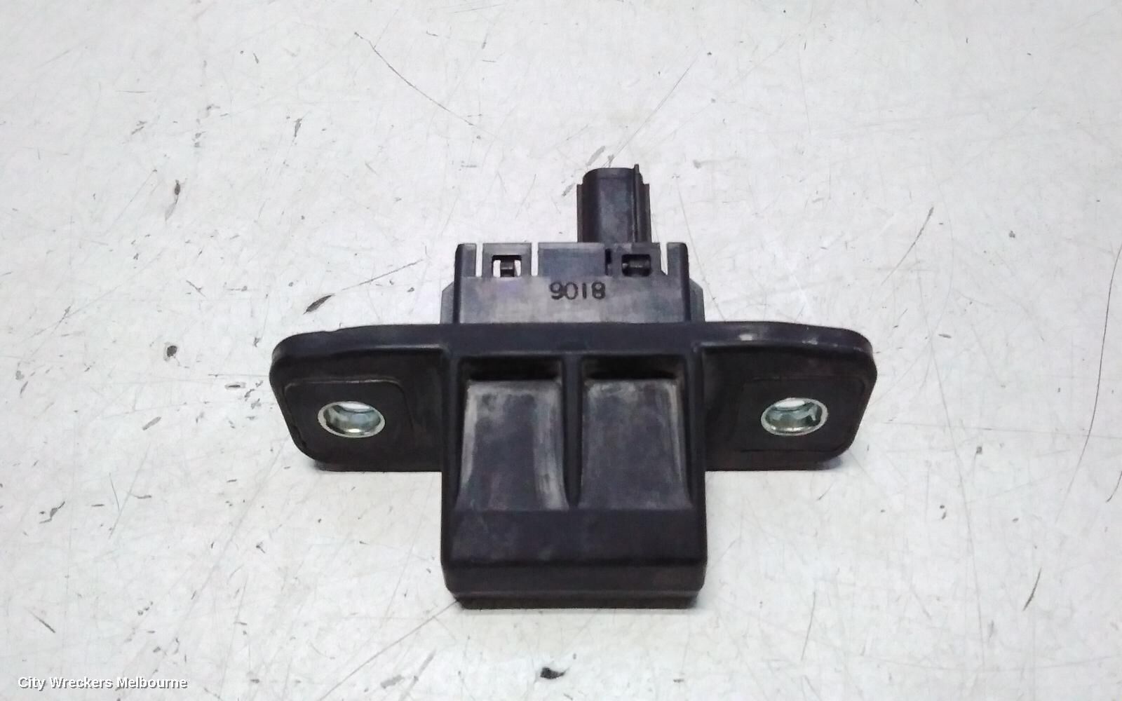 MAZDA CX8 2019 Tailgate Handle