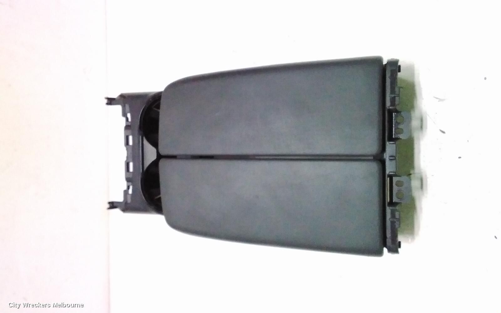 MAZDA CX9 2020 Console