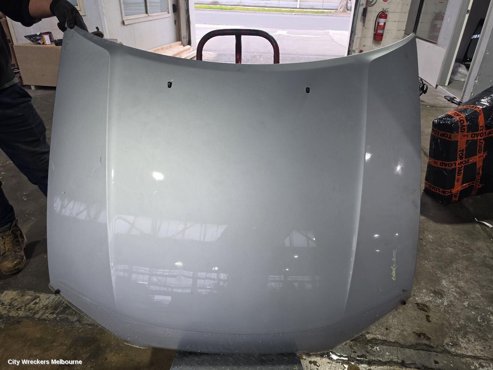 TOYOTA CAMRY 2000 Bonnet