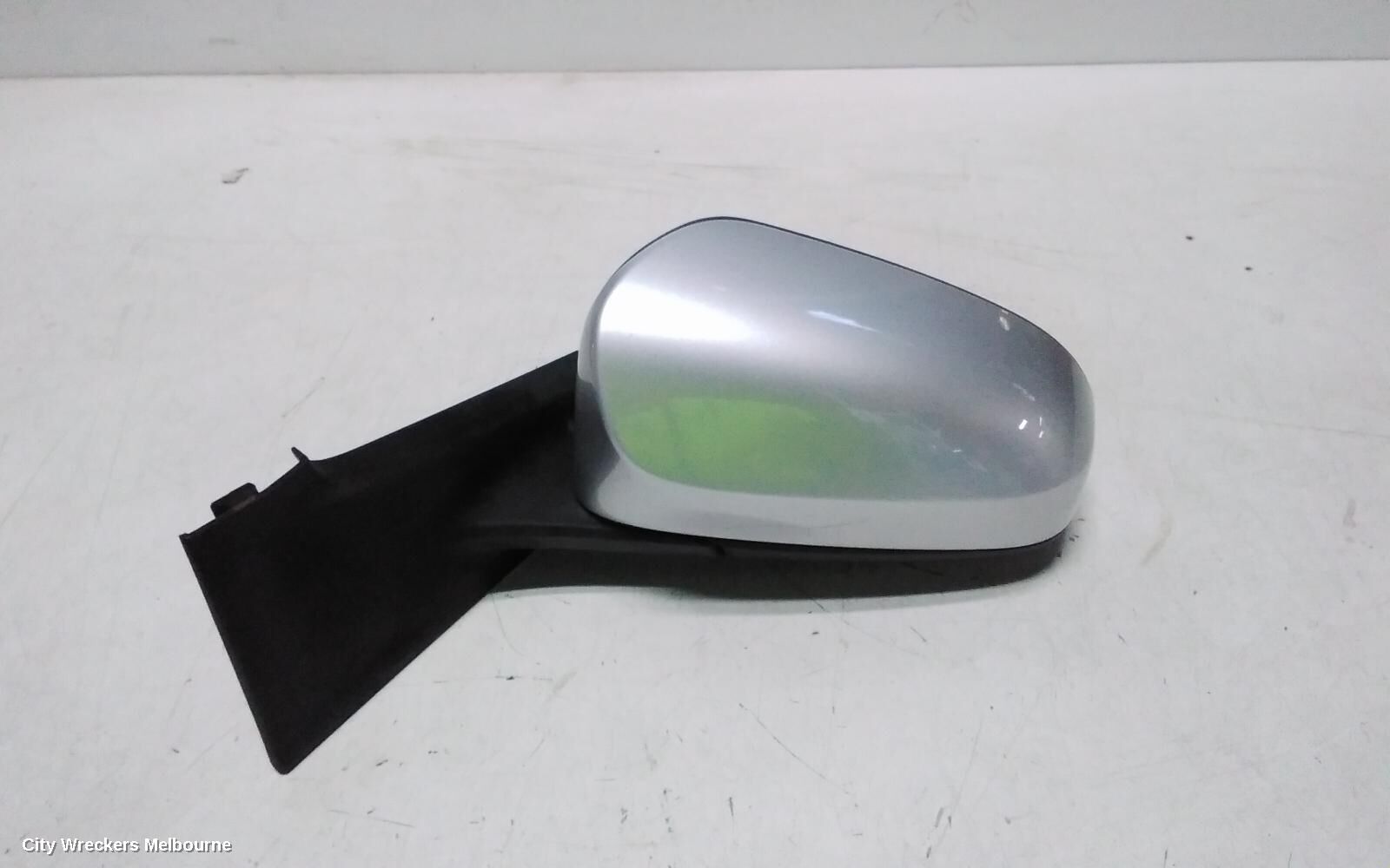 TOYOTA YARIS 2014 Left Door Mirror
