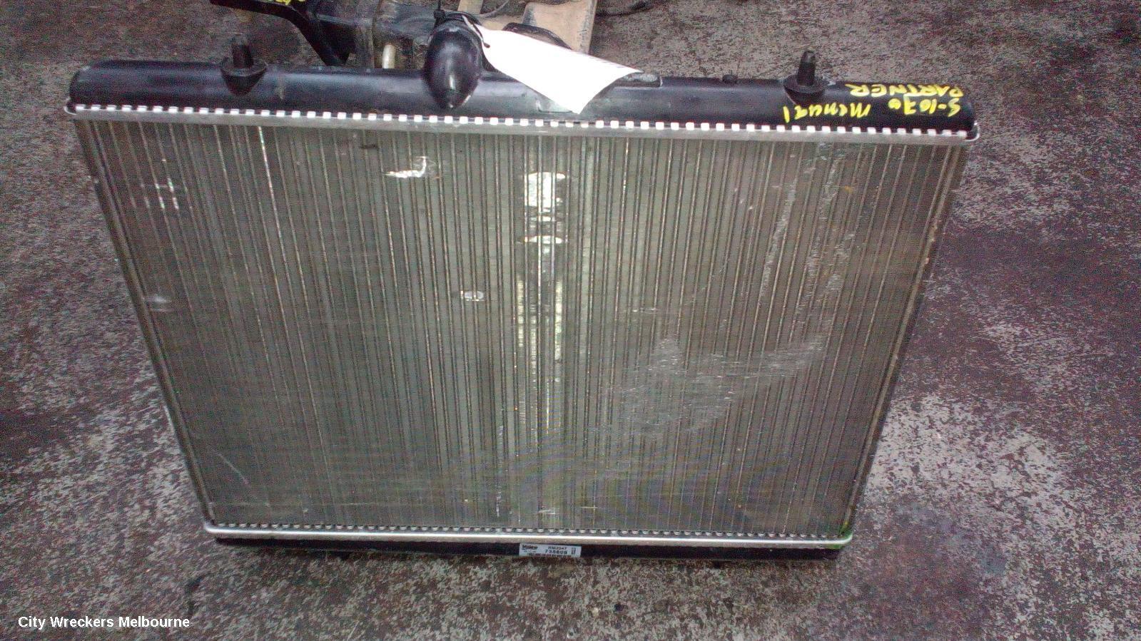 PEUGEOT PARTNER 2012 Radiator