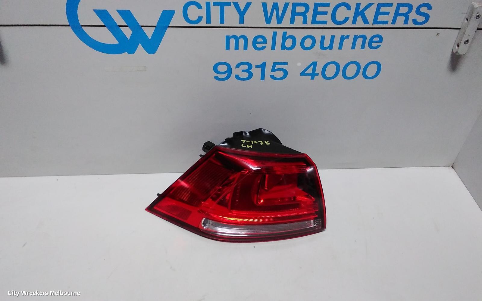 VOLKSWAGEN GOLF 2013 Left Taillight