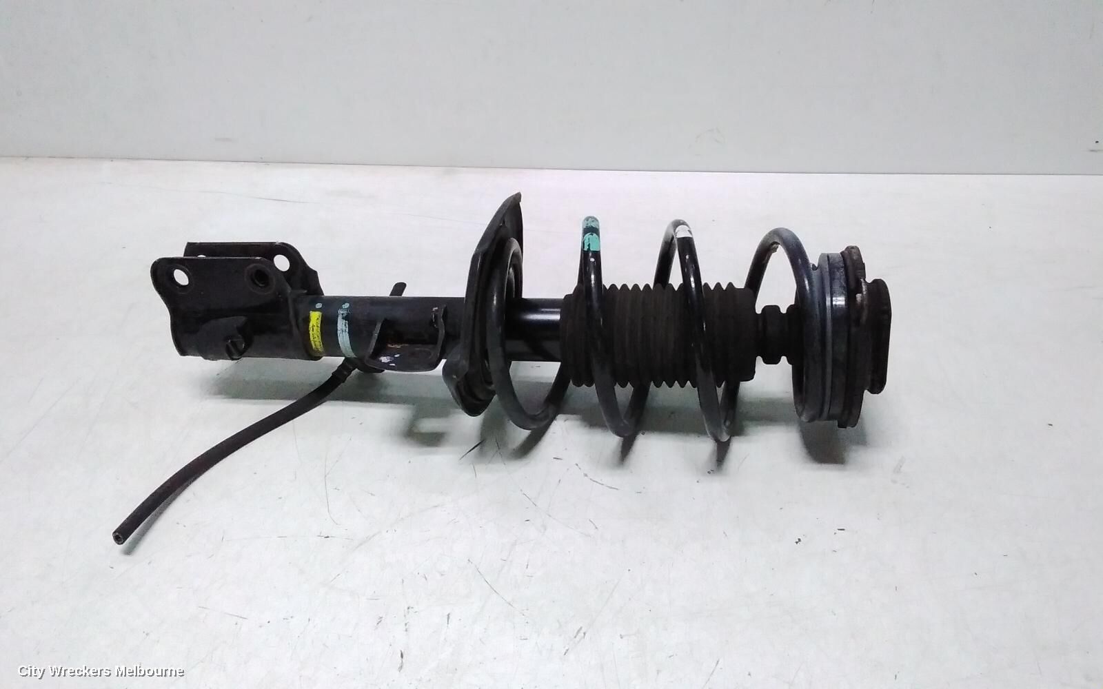 NISSAN PULSAR 2014 Left Front Strut