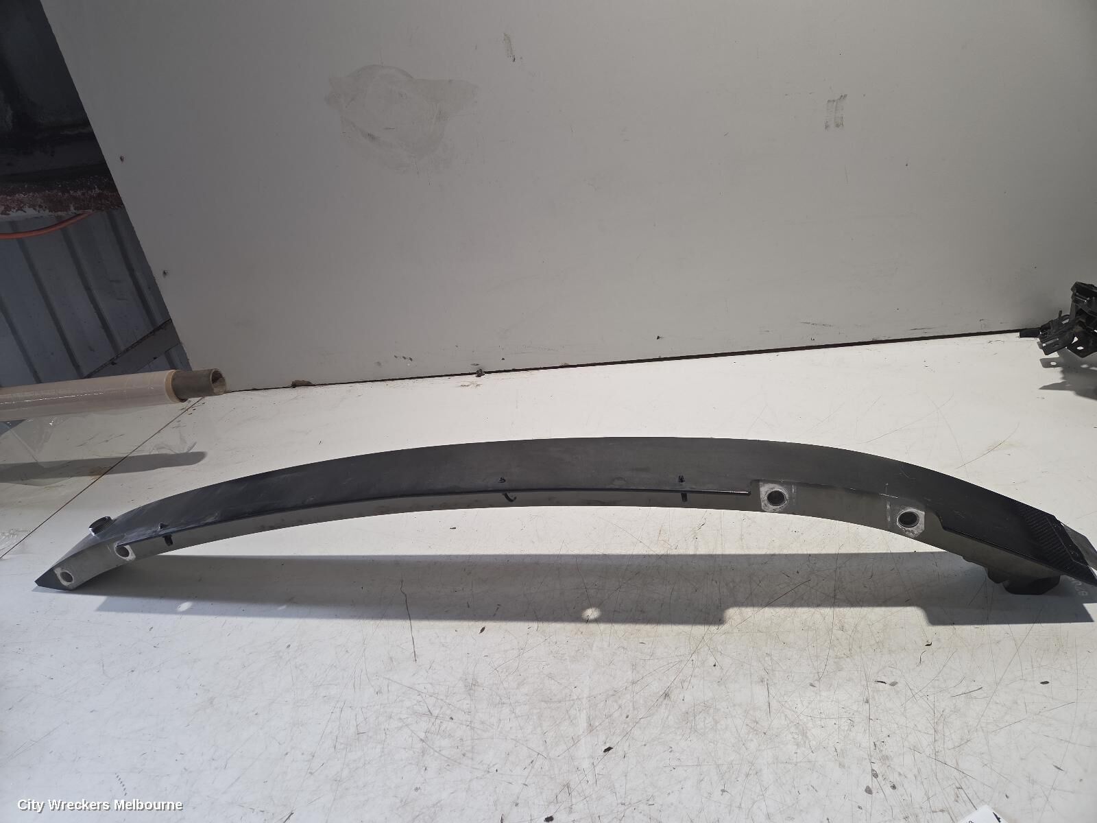 VOLVO XC60 2022 F/Bar Reinforc/Brack
