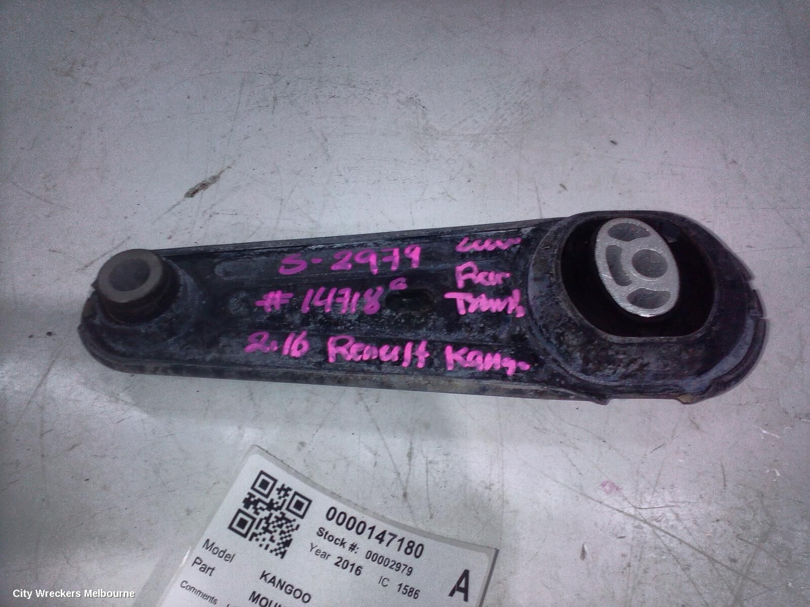RENAULT KANGOO 2016 Mount