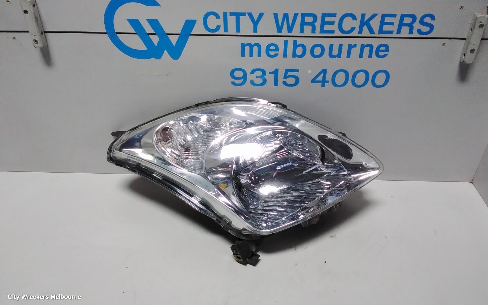 SUZUKI SWIFT 2005 Right Headlamp
