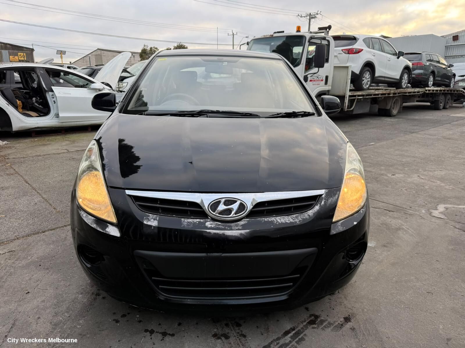 HYUNDAI I20 2011 Left Rear Hub Assembly