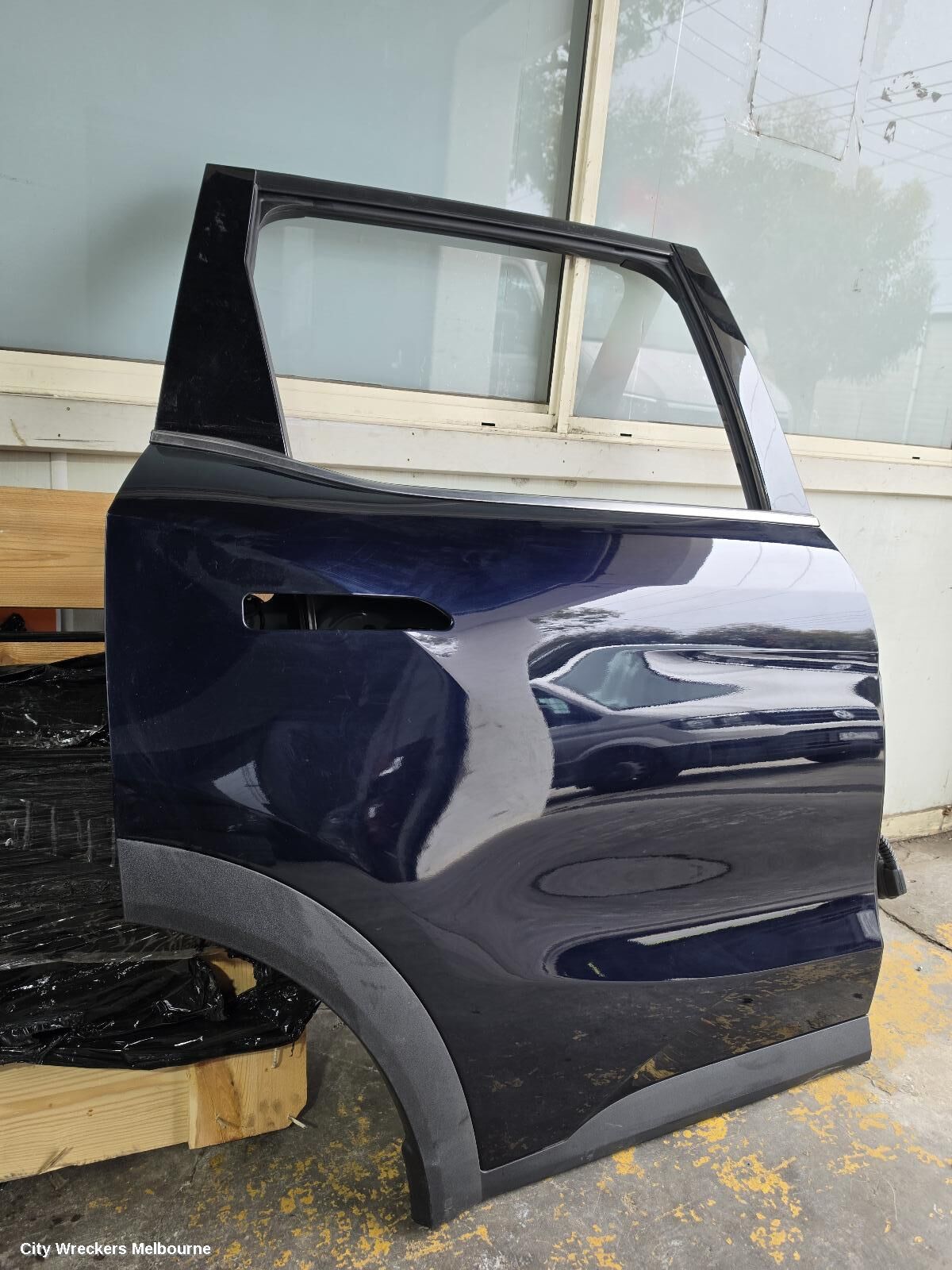 MAHINDRA XUV700 2024 Right Rear Door