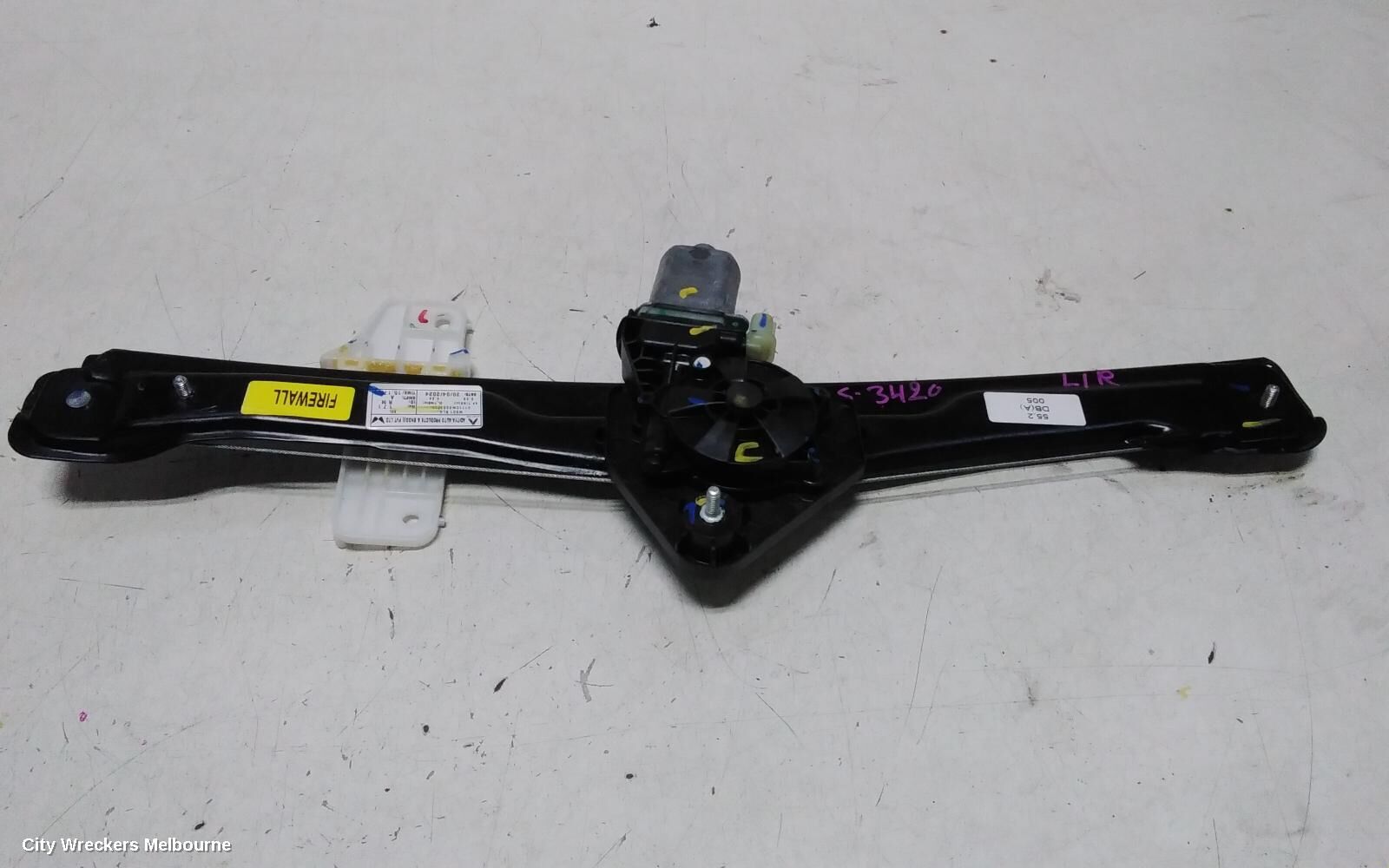 MAHINDRA XUV700 2024 Left Rear Wnd Reg/Motor