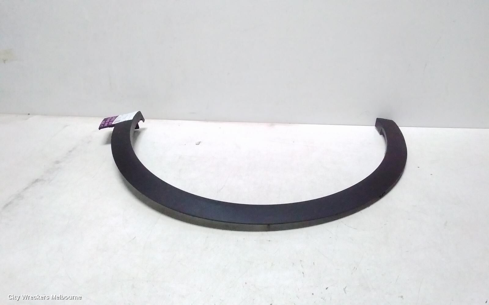 MAHINDRA XUV700 2024 Wheel Arch Flare
