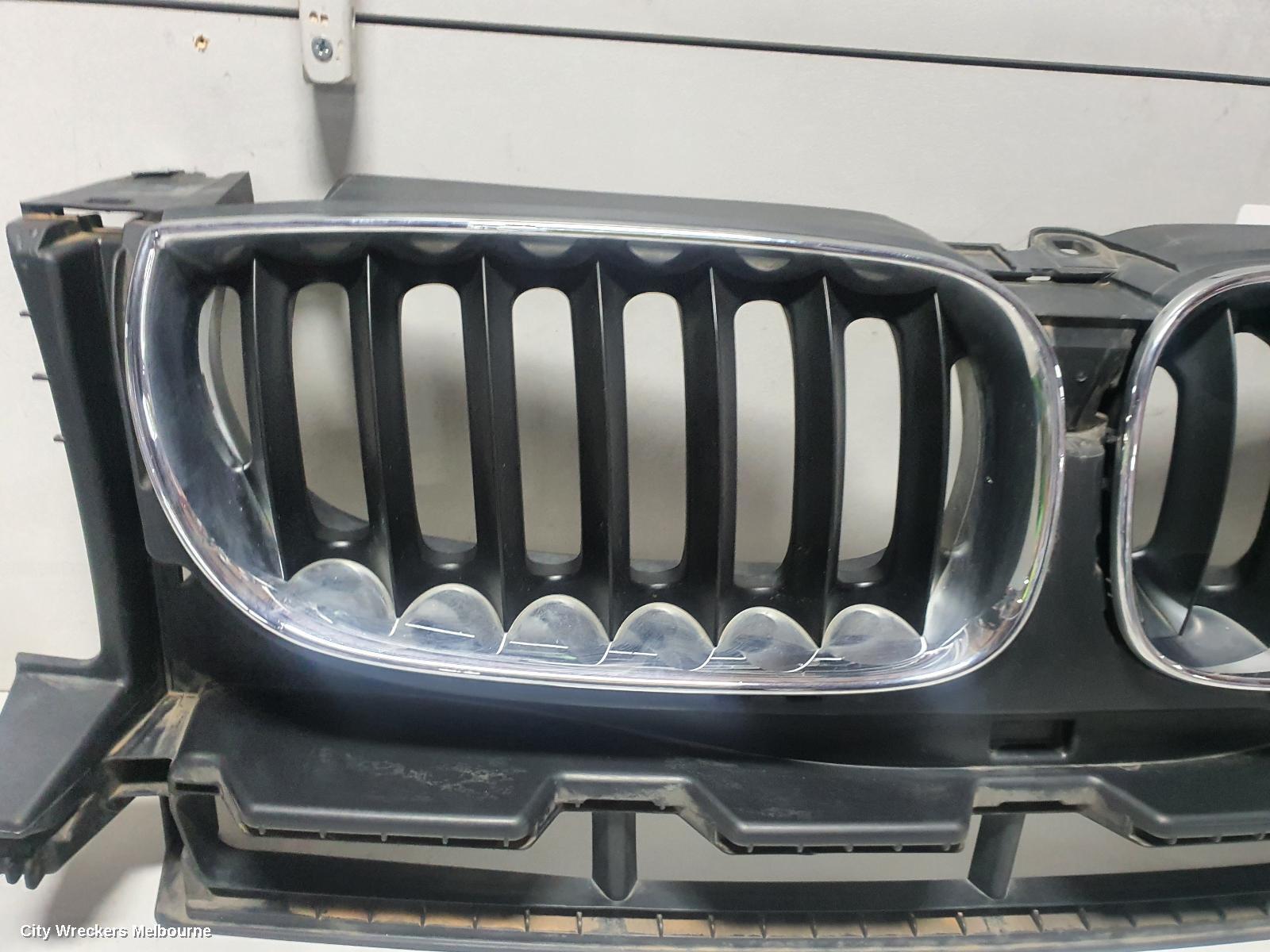 BMW X3 2006 Grille