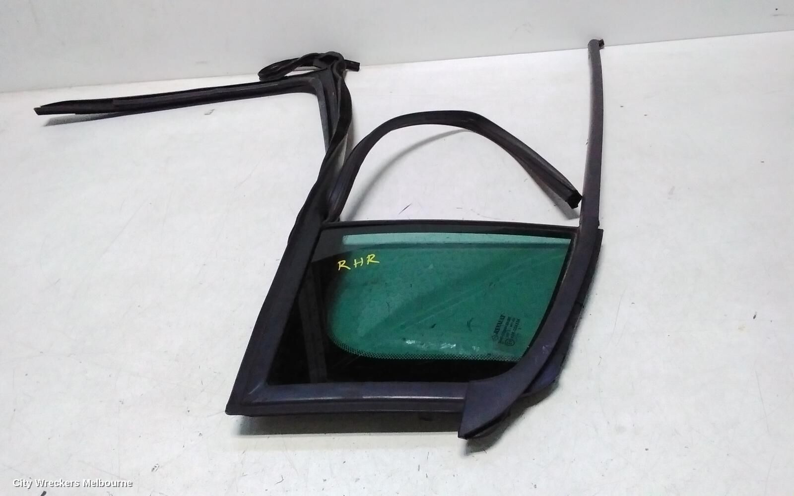 RENAULT MEGANE 2015 Right Rear 1/4 Door Glass
