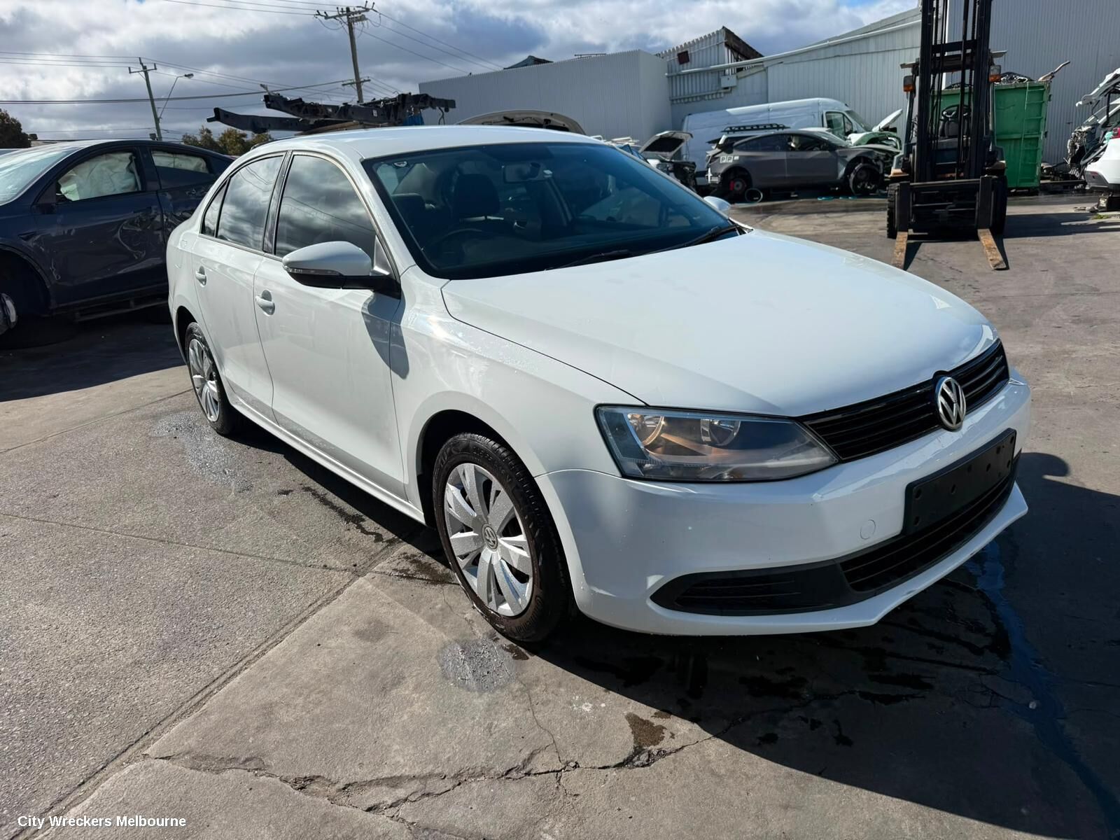 VOLKSWAGEN JETTA 2014 Air Cleaner/Box