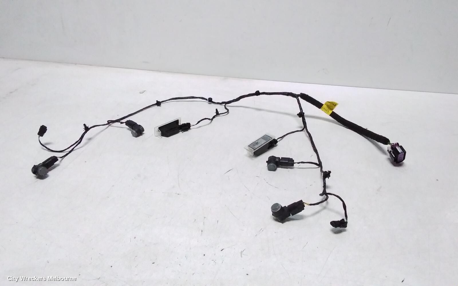 HOLDEN CRUZE, JH 03/11-01/17, Hatch ~ 4x rear bumper sensors with wiring Loom: 148104
