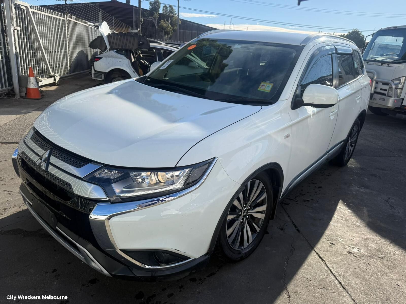 MITSUBISHI OUTLANDER 2018 Caliper