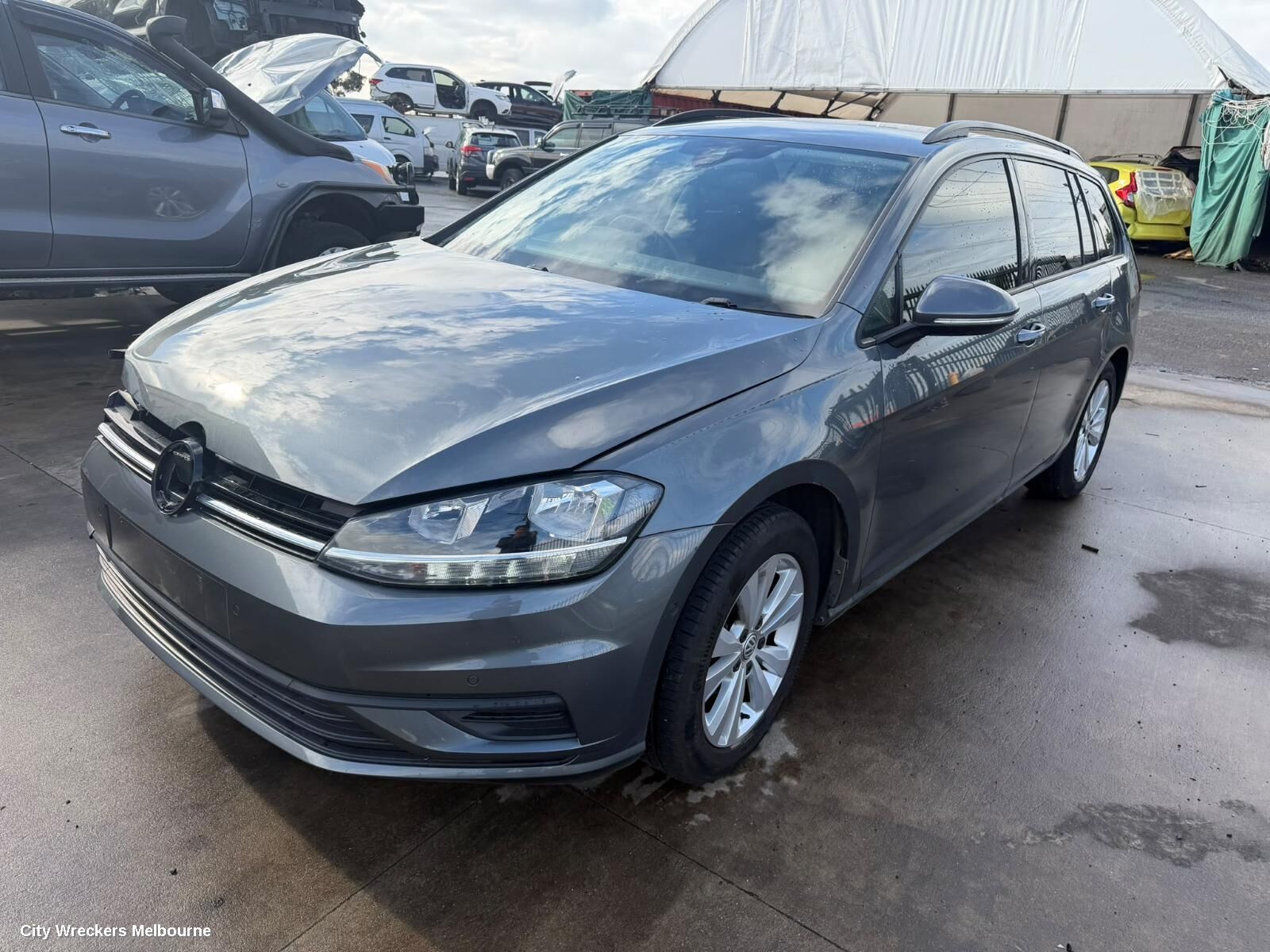 VOLKSWAGEN GOLF 2019 Left Guard