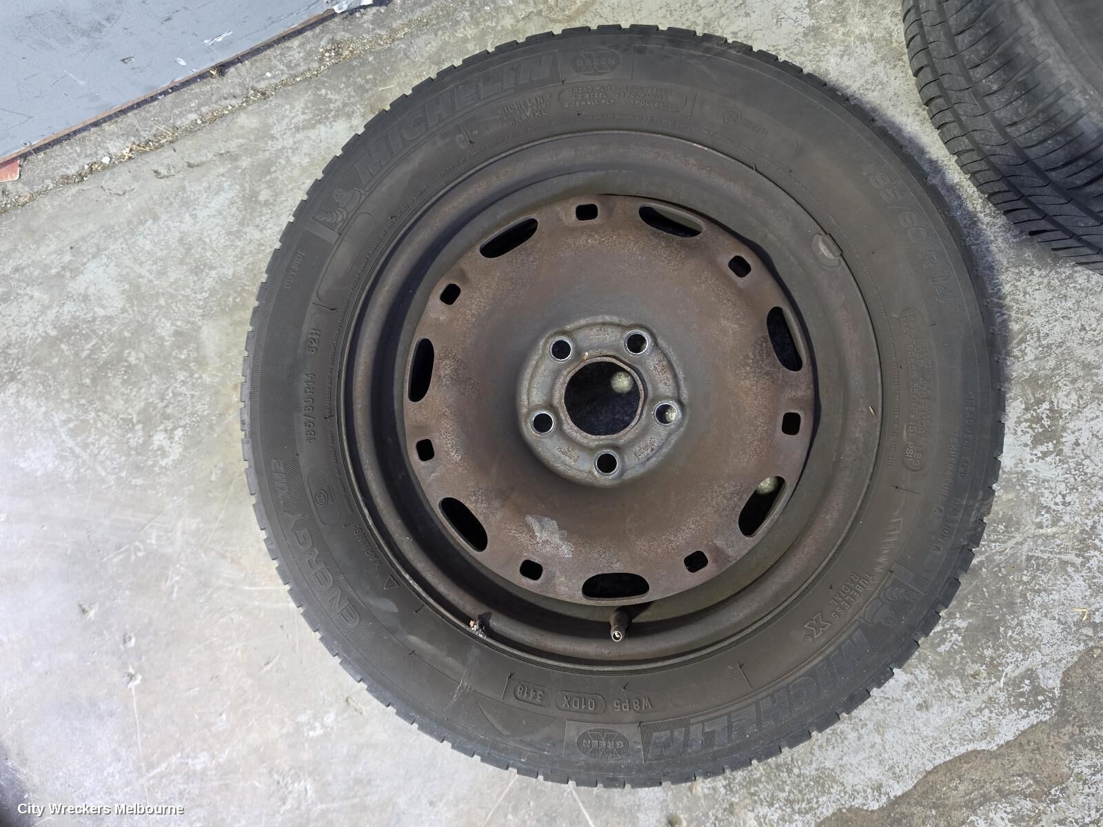 VOLKSWAGEN POLO 2008 Wheel Standard/Steel