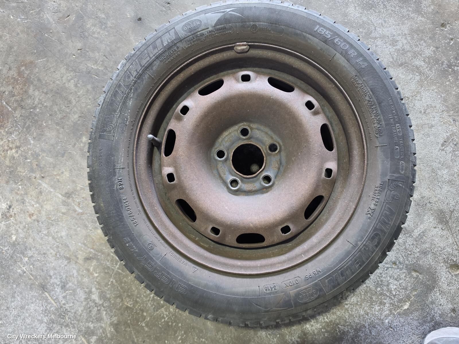 VOLKSWAGEN POLO 2008 Wheel Standard/Steel