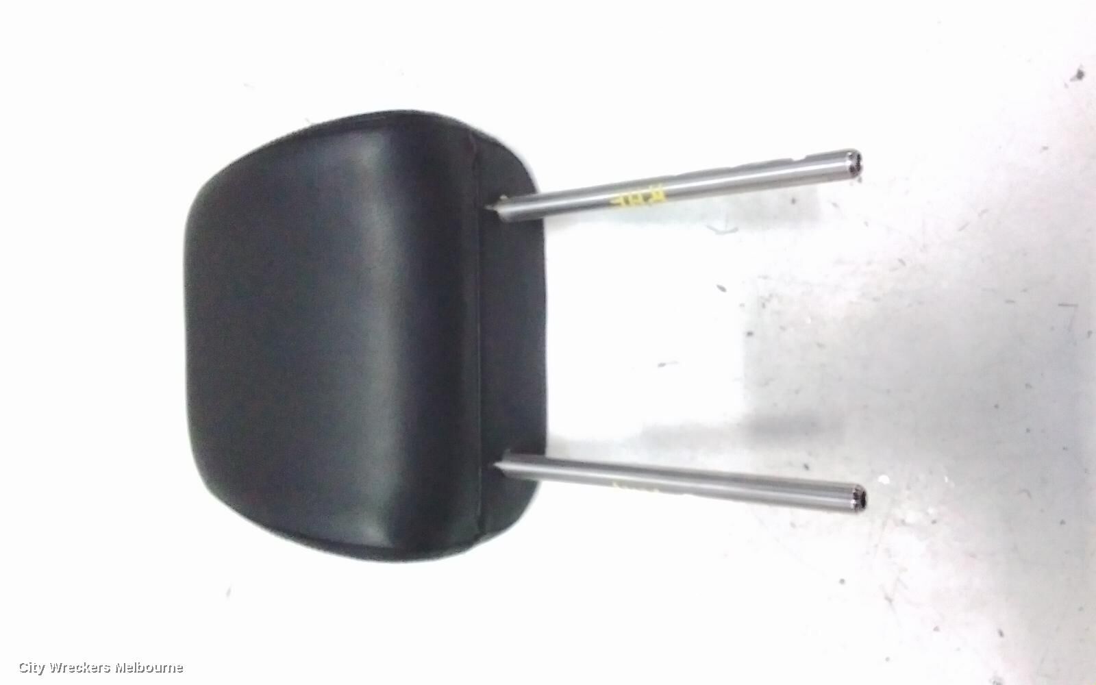 VOLKSWAGEN GOLF 2010 Headrest