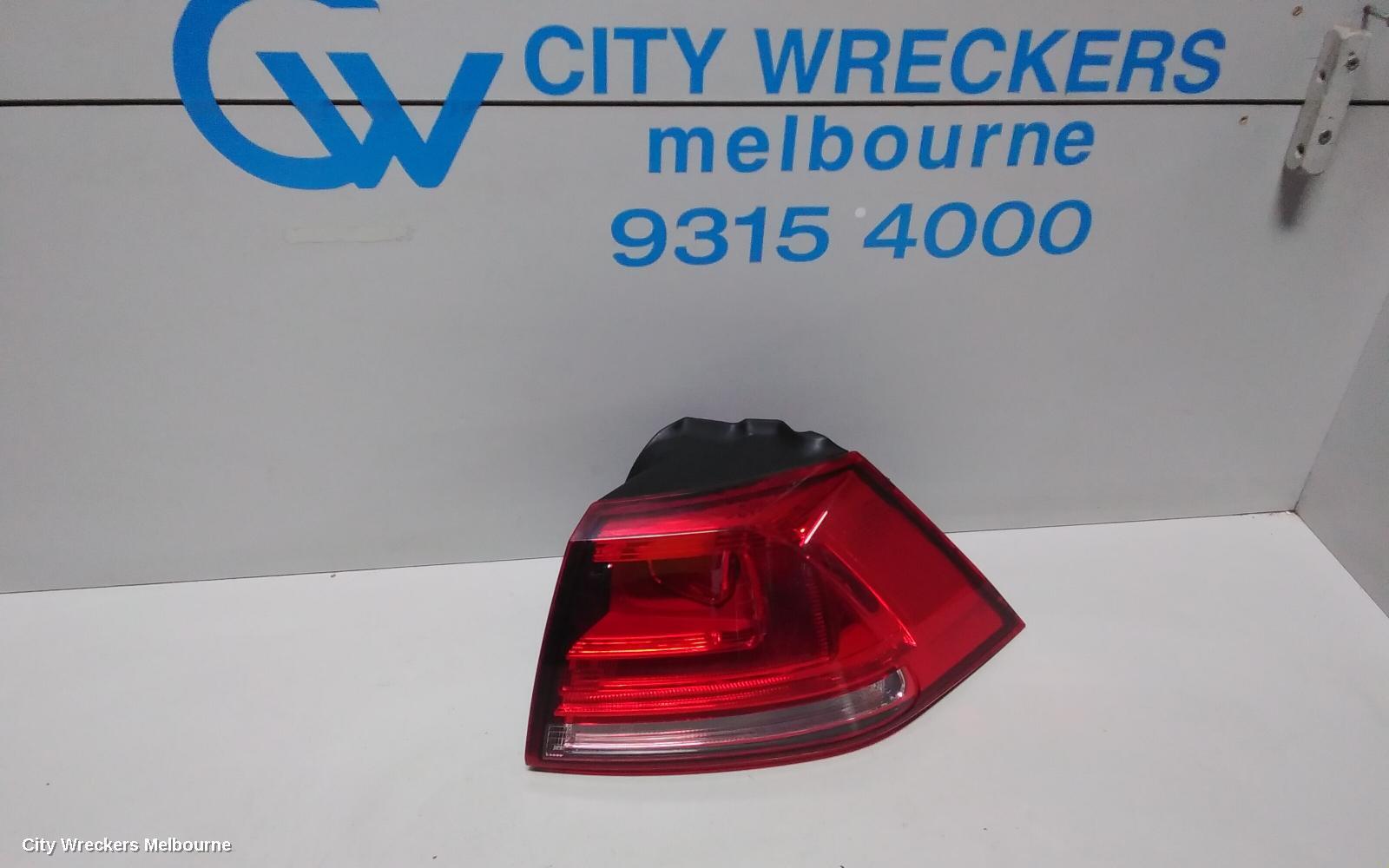 VOLKSWAGEN GOLF 2013 Right Taillight