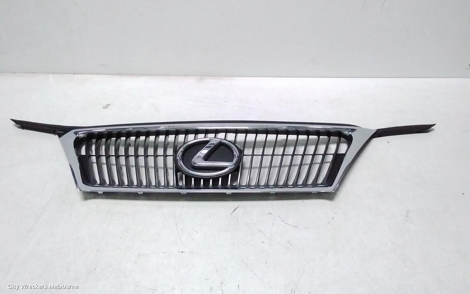 LEXUS IS250/IS250C 2012 Grille