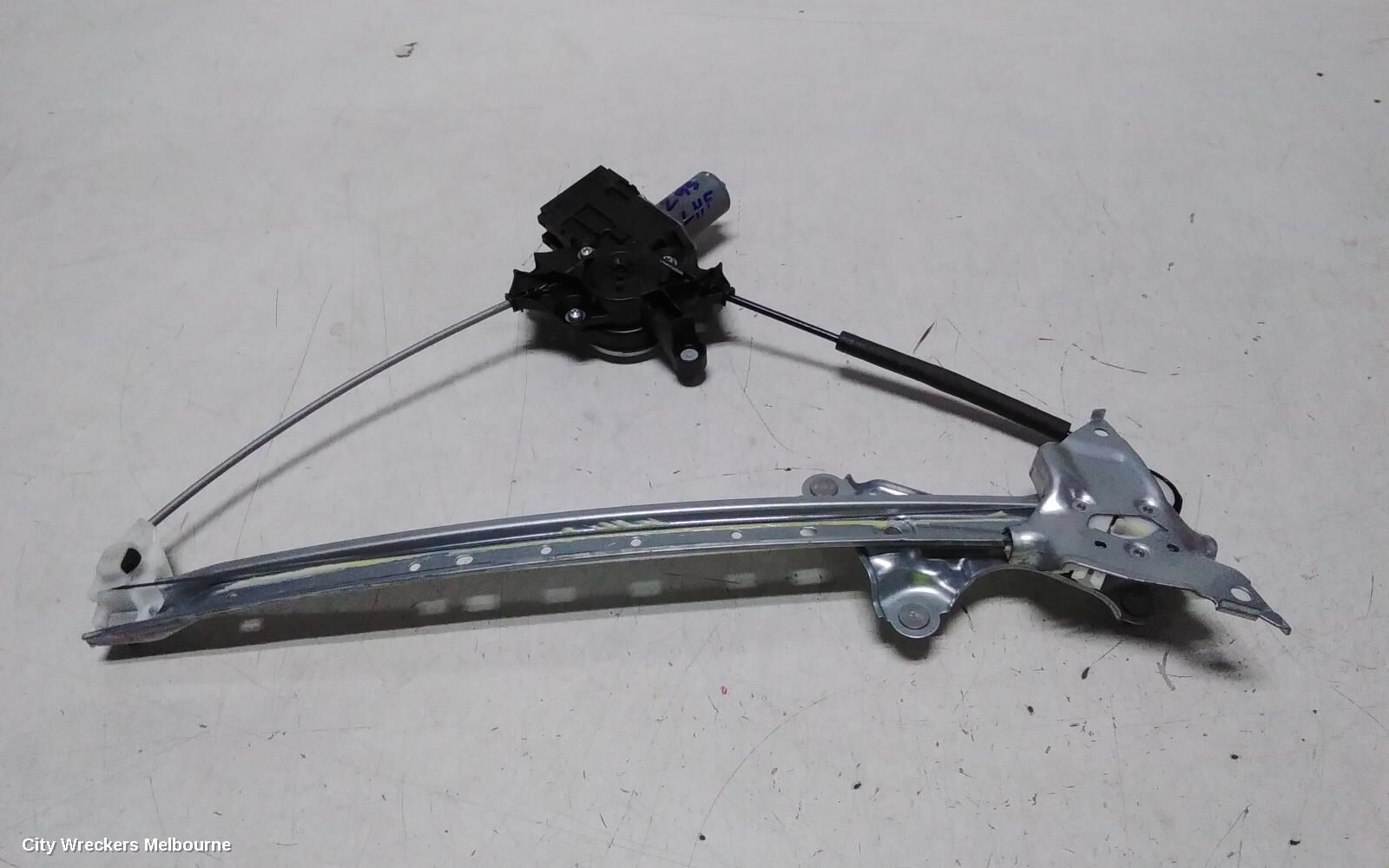 TOYOTA COROLLA 2019 Left Front Window Reg/Motor