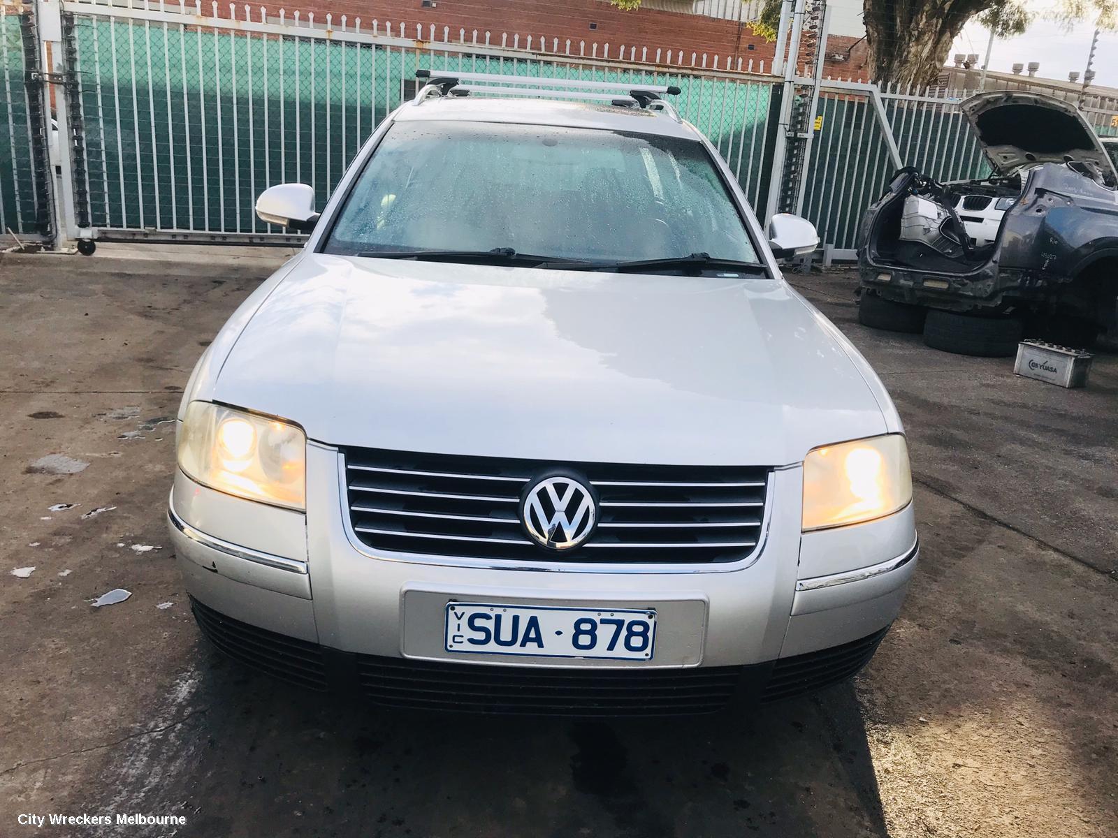 VOLKSWAGEN PASSAT 2004 Rear Bumper