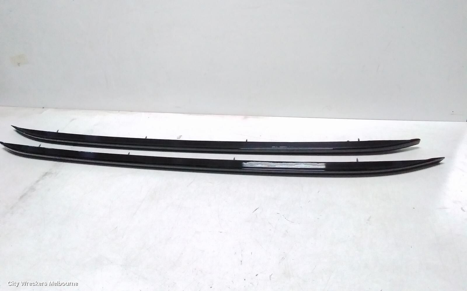 VOLVO XC40 2022 Roof Rack/Bars