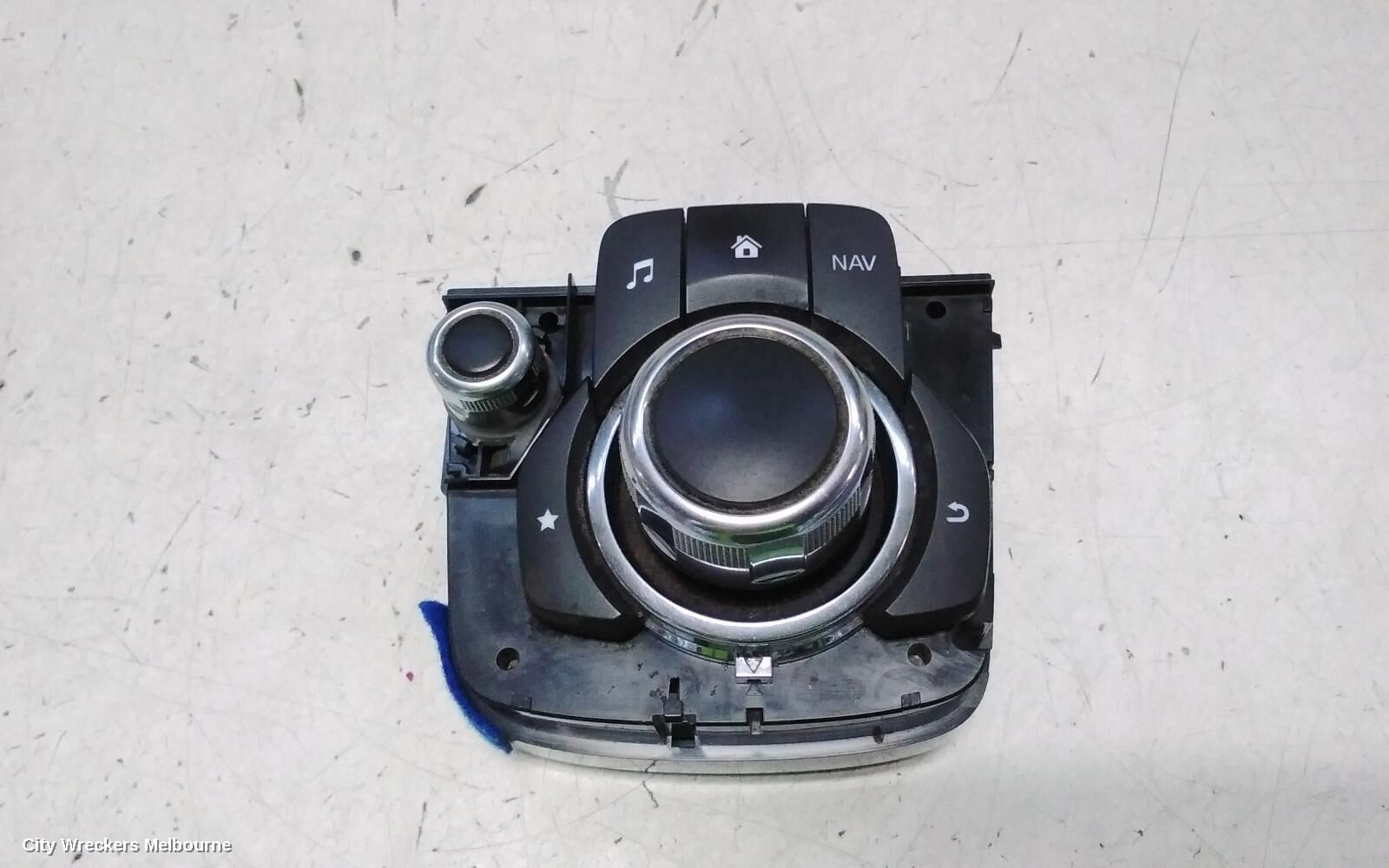 MAZDA 3, BN, 05/16-02/19, Mazda 3 Auxiliary USP Port  ~ 904532410346: 148899