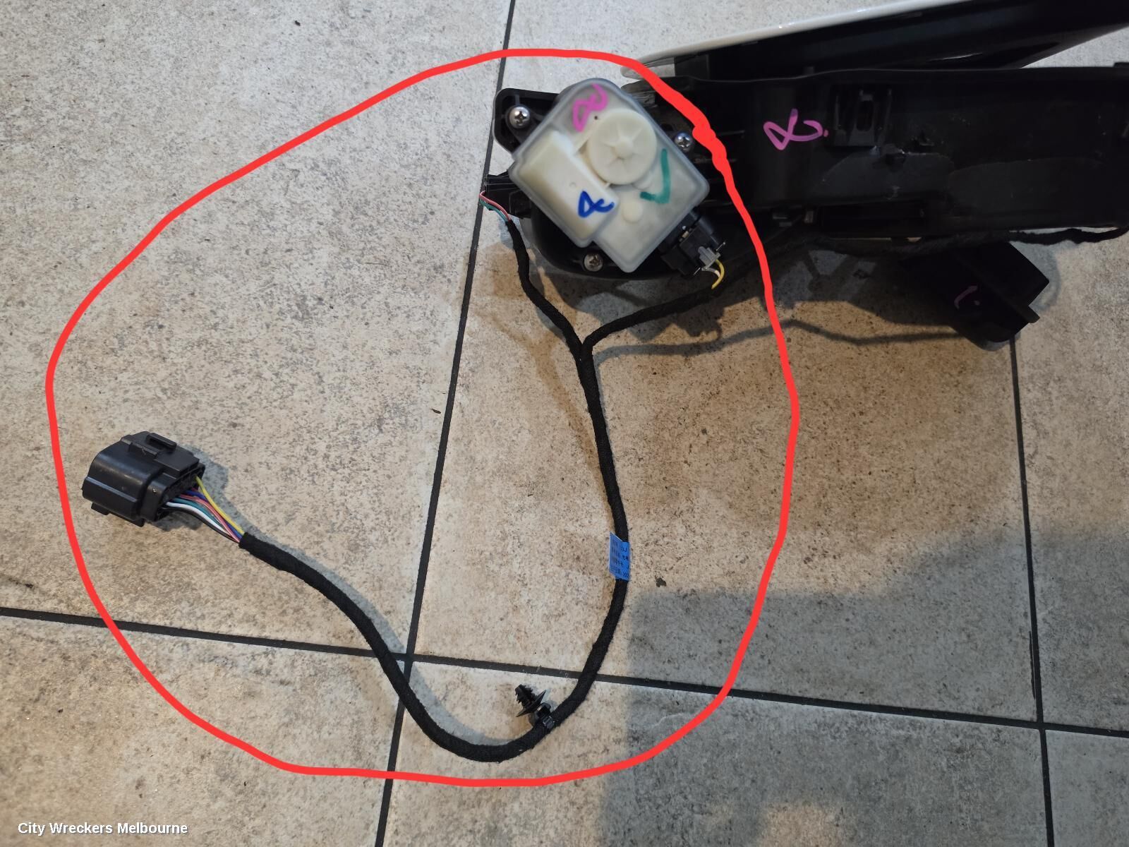 JAECOO J5 2026 Fuel Door / Filler