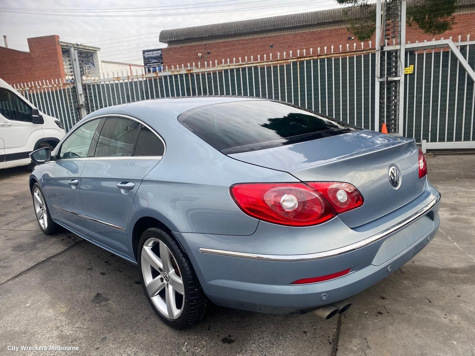VOLKSWAGEN PASSAT 2012 Wheel Mag