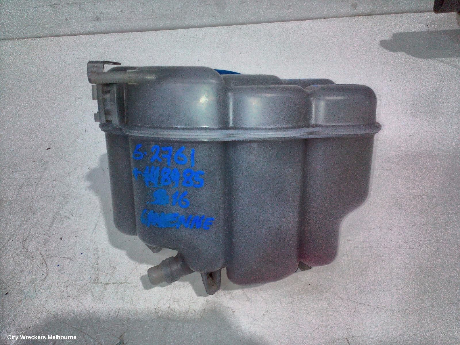 PORSCHE CAYENNE 2016 Overflow Bottle
