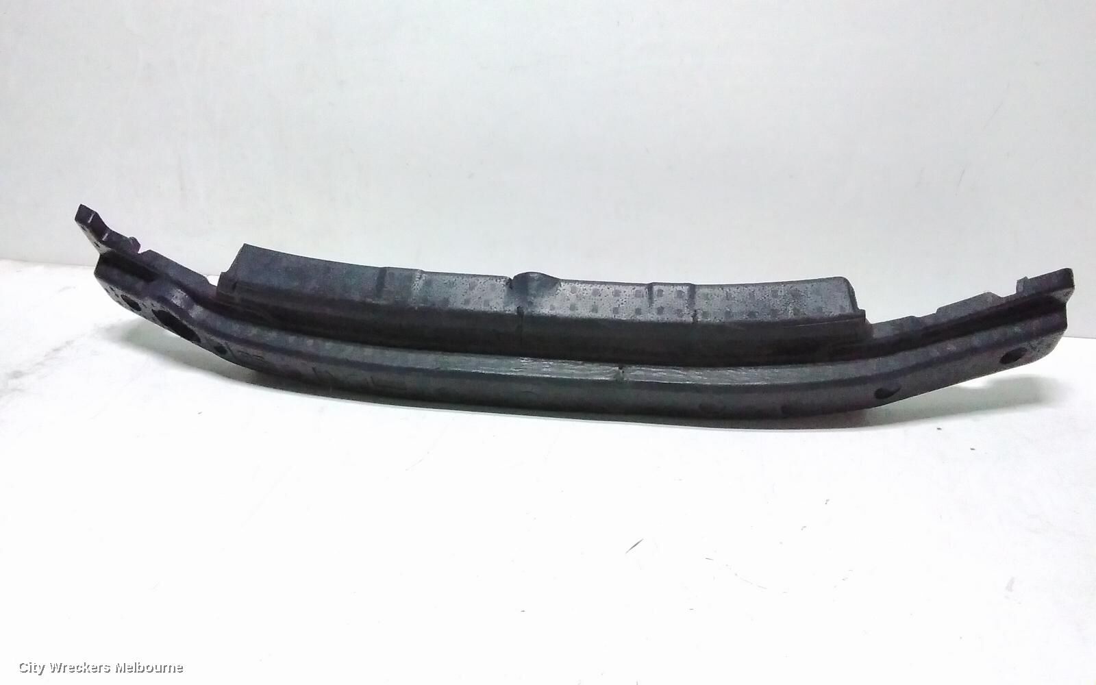 TOYOTA YARIS 2014 F/Bar Reinforc/Brack