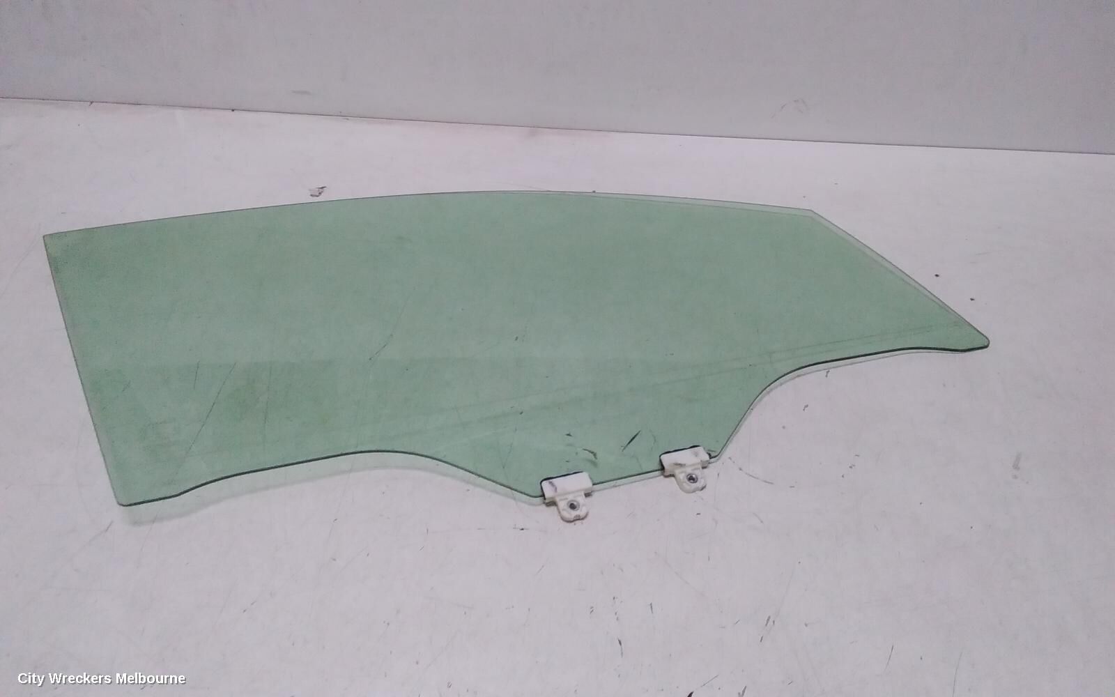 SUBARU LIBERTY 2012 Right Front Door Window