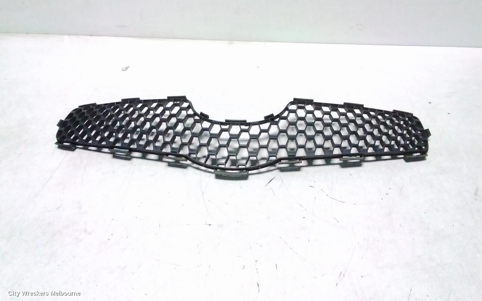TOYOTA YARIS 2007 Grille