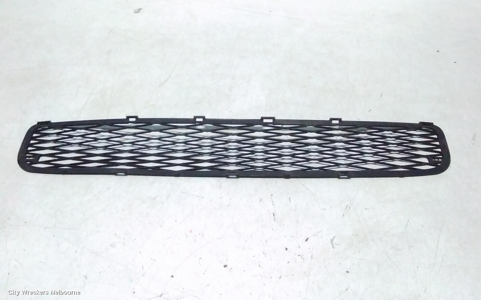 TOYOTA YARIS 2007 Grille