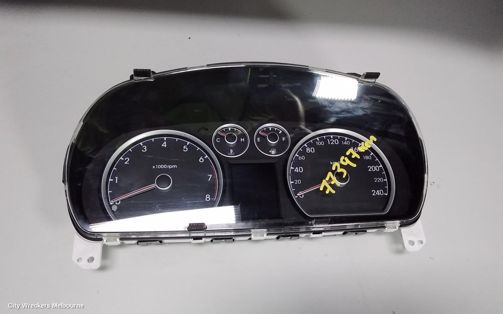 HYUNDAI I30 2011 Speedometer