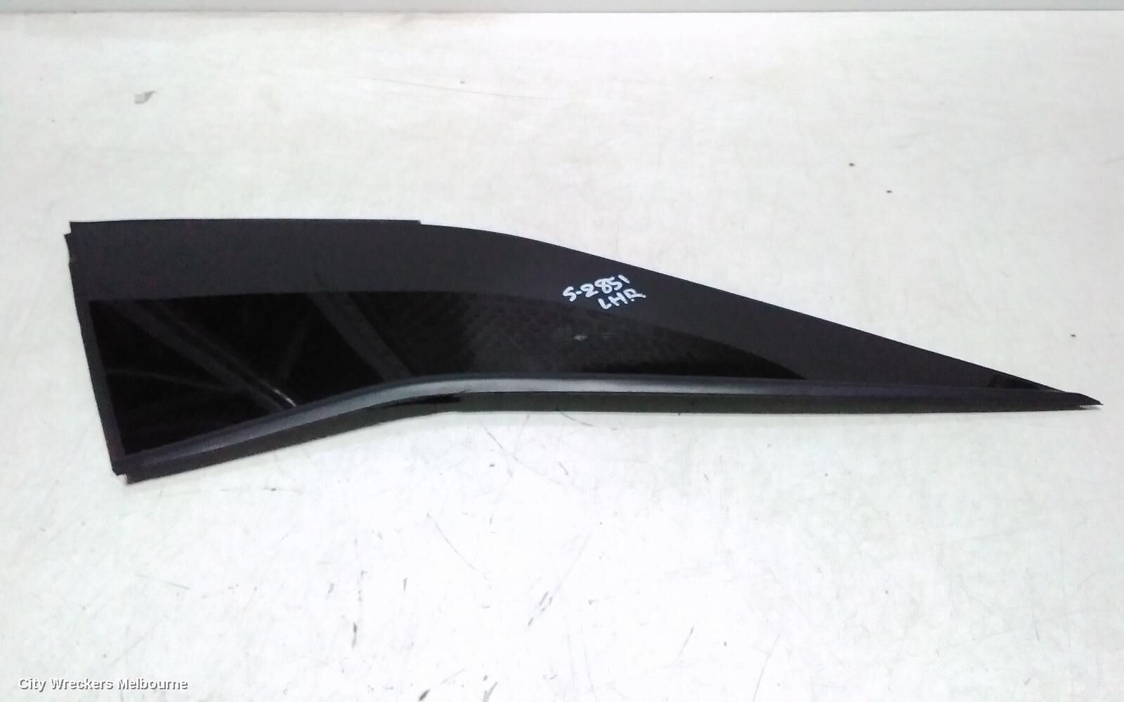 CHERY OMODA 5 2024 Left Rear Side Glass