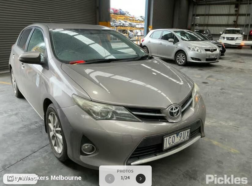 TOYOTA COROLLA 2012 Right Front Door Window