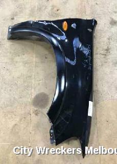 FORD ESCAPE 2002 Right Guard