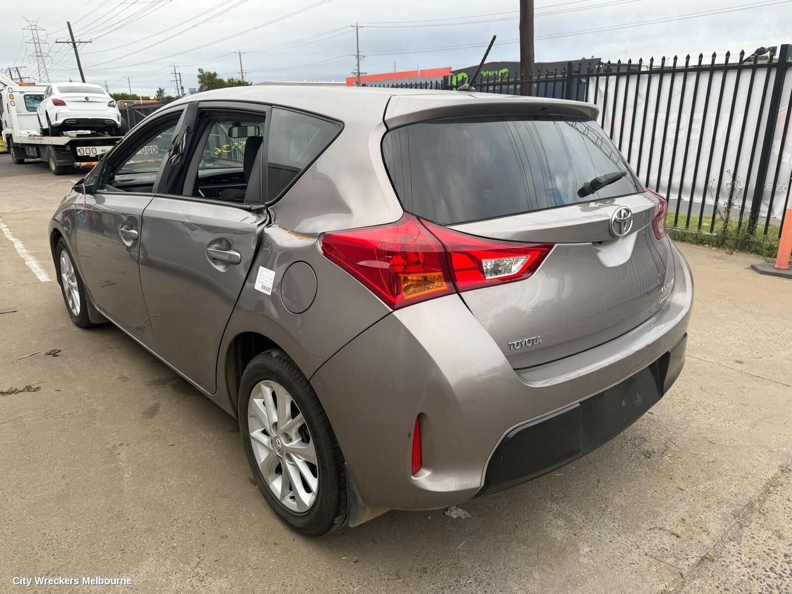 TOYOTA COROLLA 2012 Courtesy Light