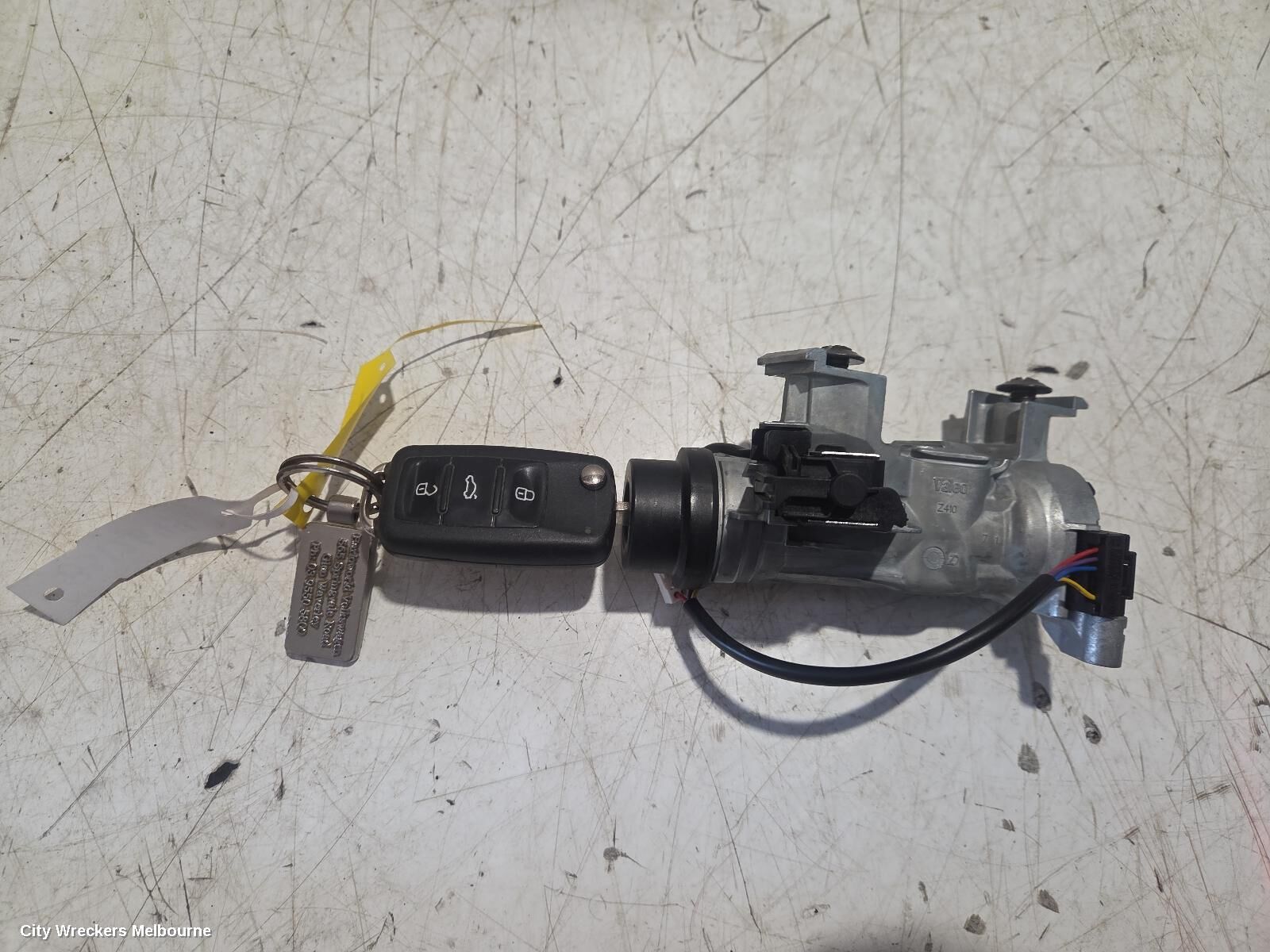 VOLKSWAGEN GOLF 2011 Ignition W/ Key