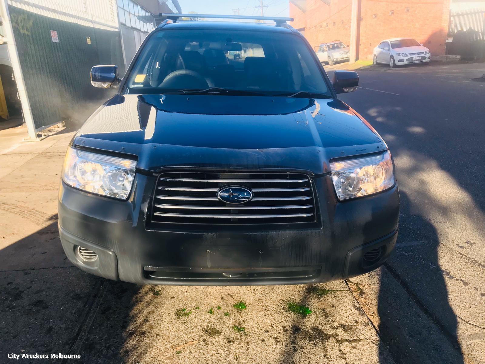 SUBARU FORESTER 2006 Left Guard